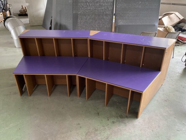 Estrade modulaire (blanc tacheté)