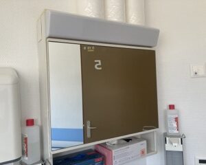 Armoire à pharmacie