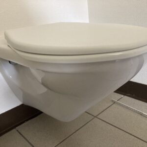 WC suspendu