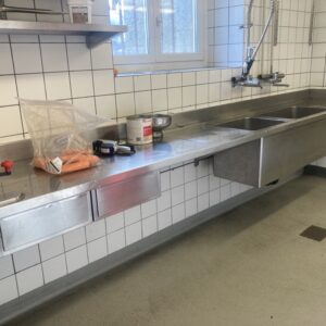 Plan de travail inox suspendu
