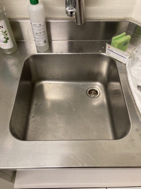 Plan de travail inox avec evier – Image 3