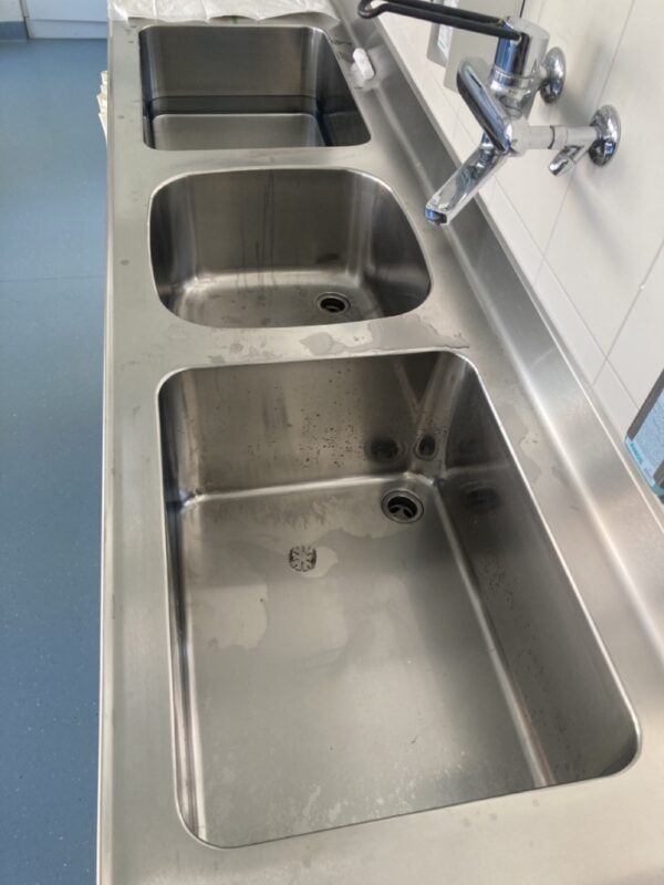 Plan de travail inox 3 bacs – Image 3