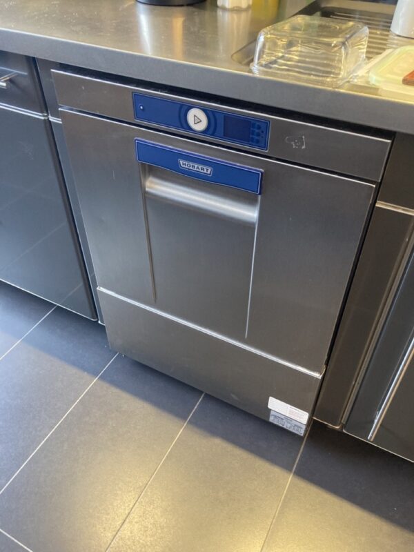 Lave vaisselle professionnel Hobart – Image 3