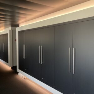 Porte placard et/ou poignées