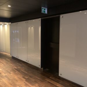 Parement intérieur en verre