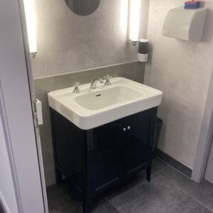 Lavabo avec meuble retro