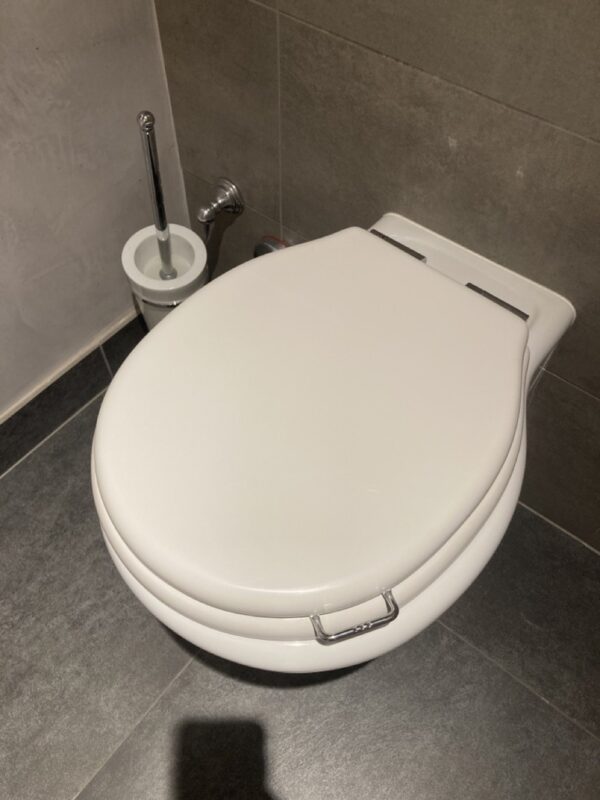Cuvette WC et accessoires retro – Image 3