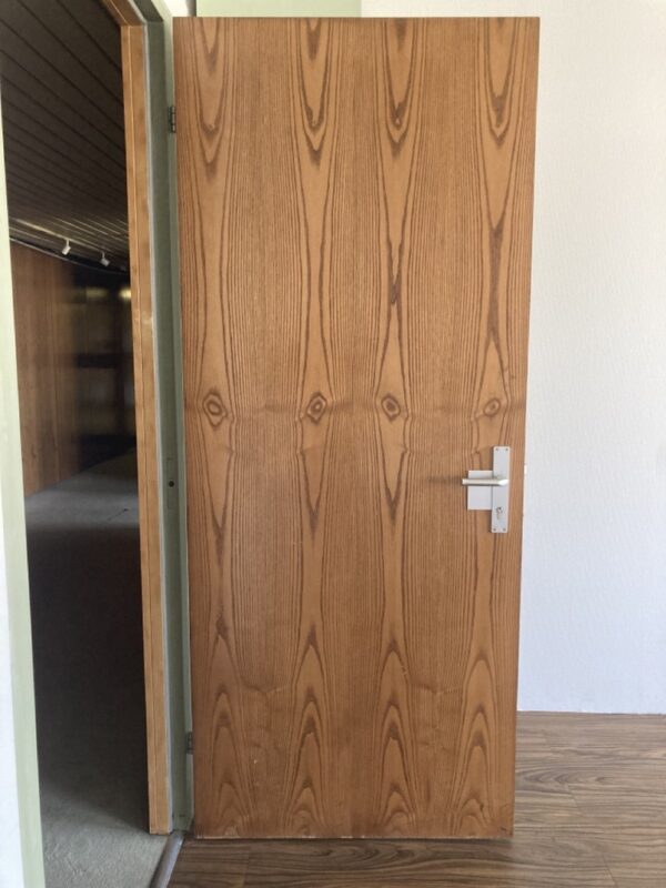 Porte en plaquage bois vintage – Image 2