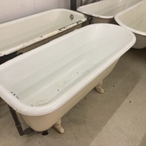 Baignoire en fonte à rénover