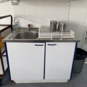 Petit évier de cantine inox
