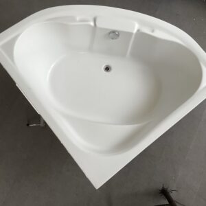 Baignoire triangulaire
