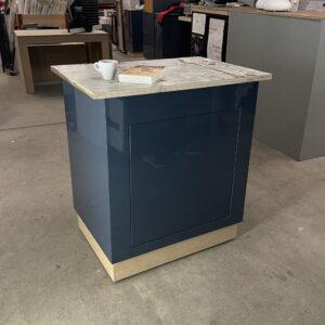 Meuble laqué à bricoler