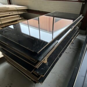 MDF mélaminé noir brillant