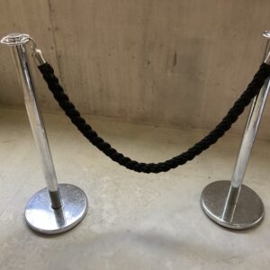 Poteaux de file d'attente