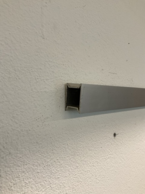 Rail pour porte-manteau vestiaire Rosconi – Image 2