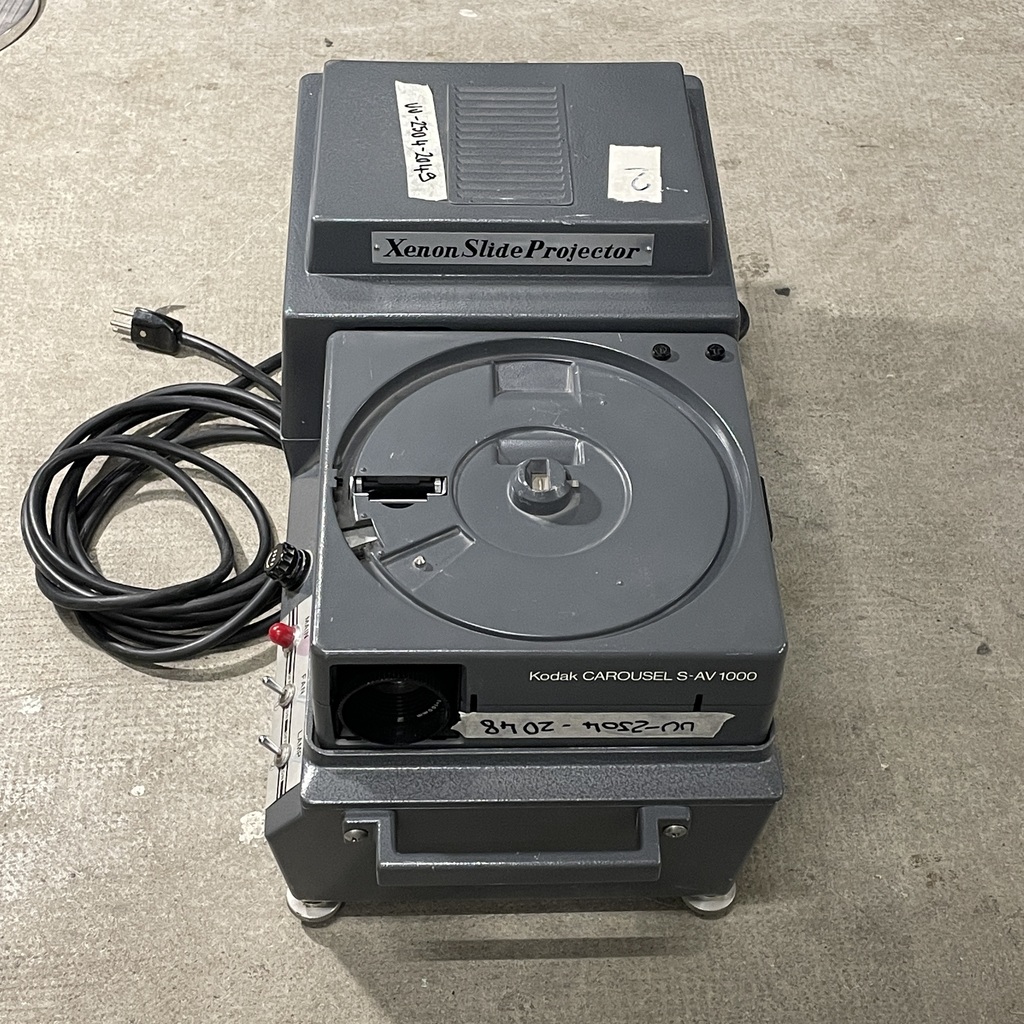 Projecteur Xenon EX-350B et Kodak carousel S-AV 1000 - 2 – Image 2