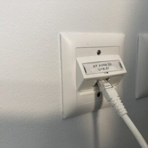 Prise ethernet simple