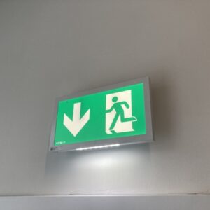 Panneau lumineux de secours en applique