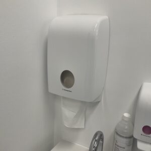 Distributeur essuie mains