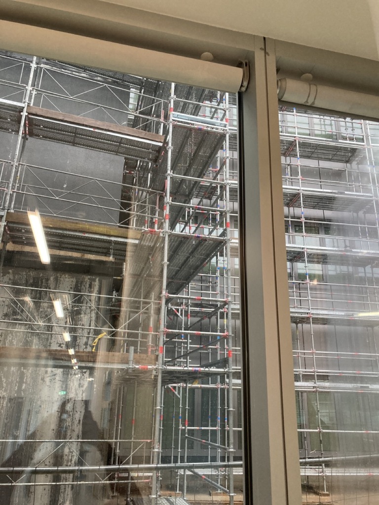 Fenêtre fixe bout couloir – Image 2