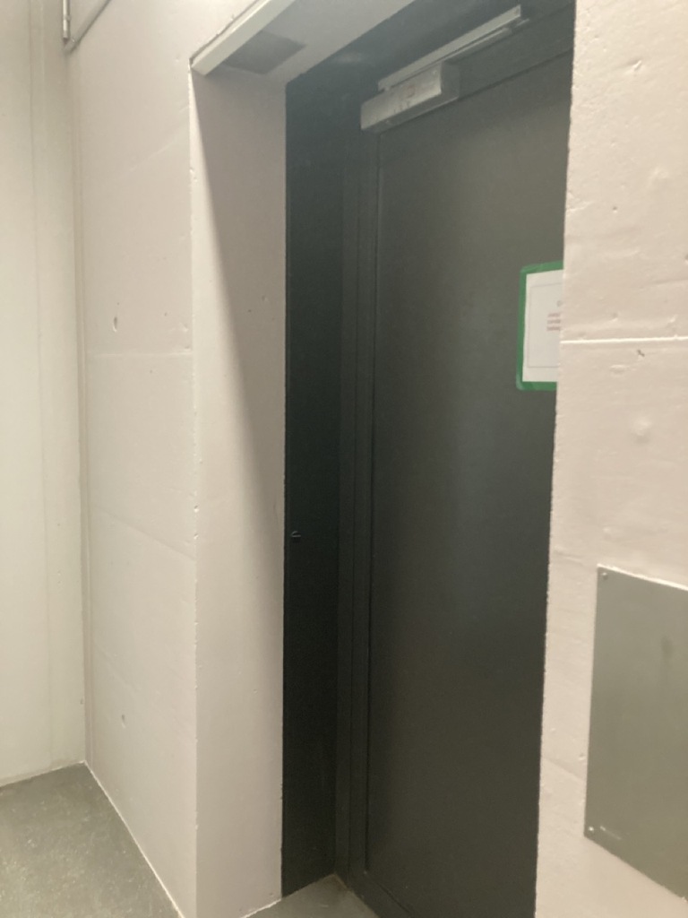 Porte sortie secours simple – Image 2