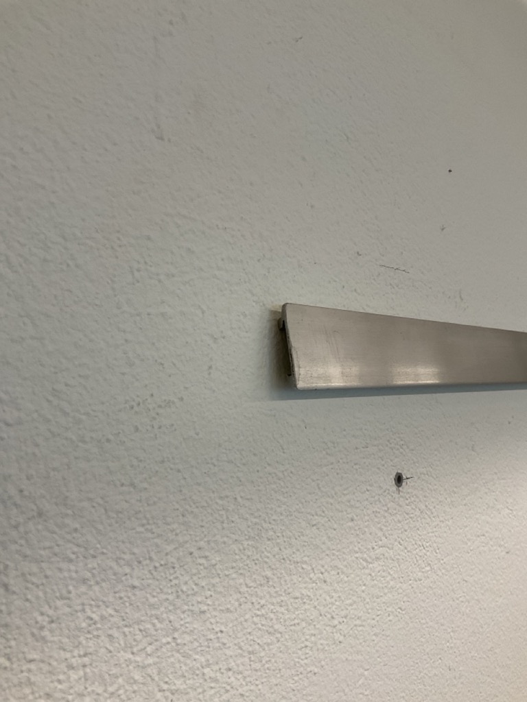 Rail pour porte-manteau mural Rosconi – Image 2