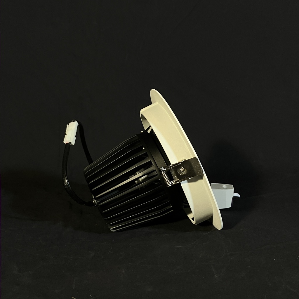 Spot encastrable grand – Image 2