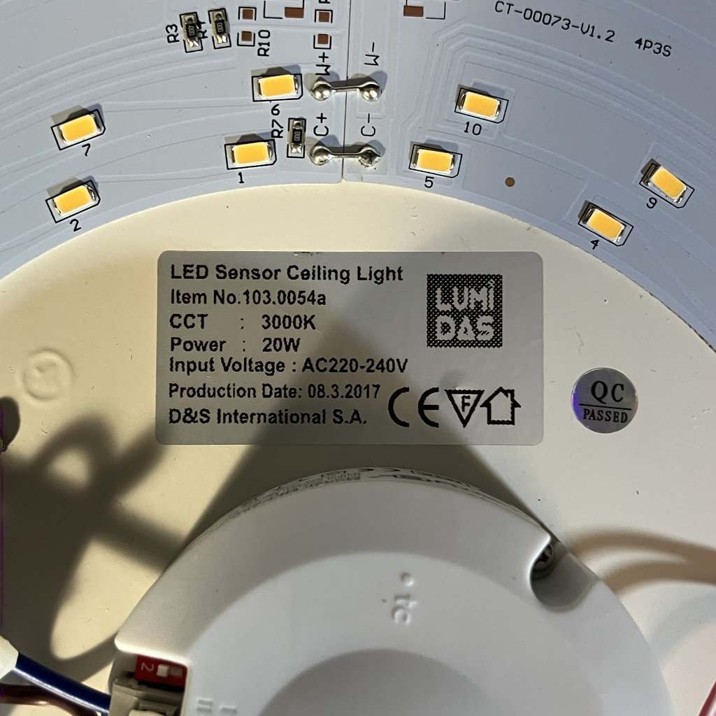 Plafonnier LED à capteurs – Image 3