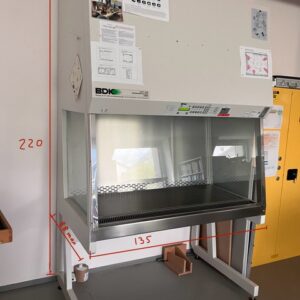 Hotte chimique a flux laminaire