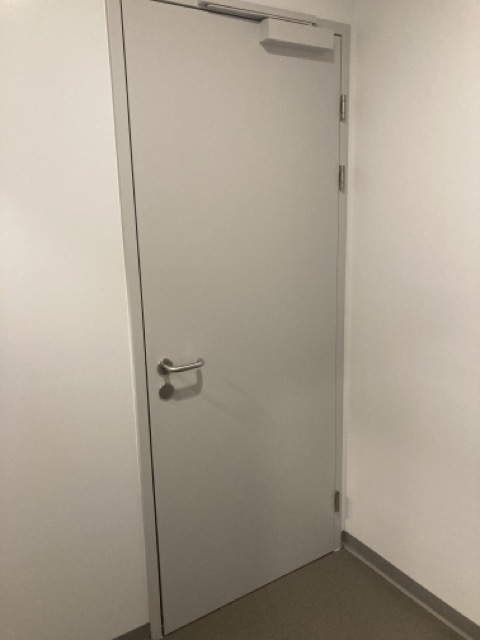 Porte battant simple ouv. int. G – Image 2