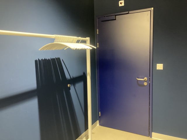 Porte battant simple ouv. int. D