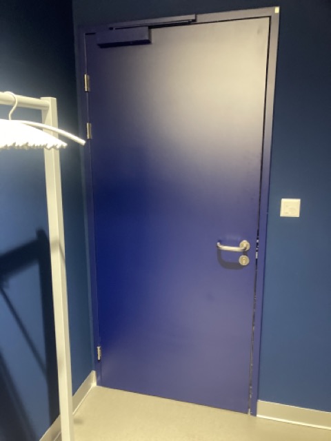 Porte battant simple ouv. int. D – Image 2