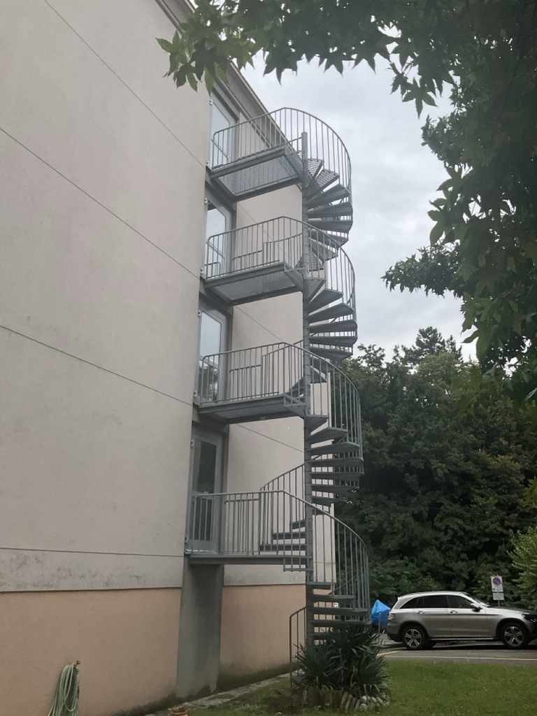 Escaliers métalliques à colimaçon n°62