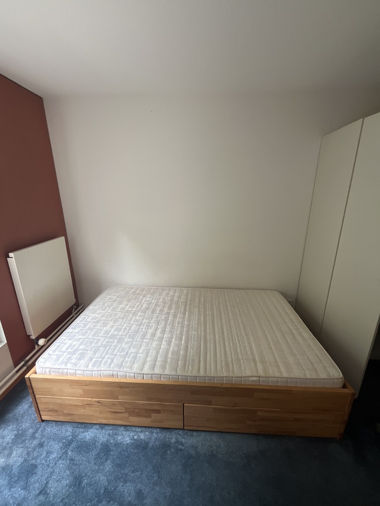 Lit en bois avec rangements – Image 3