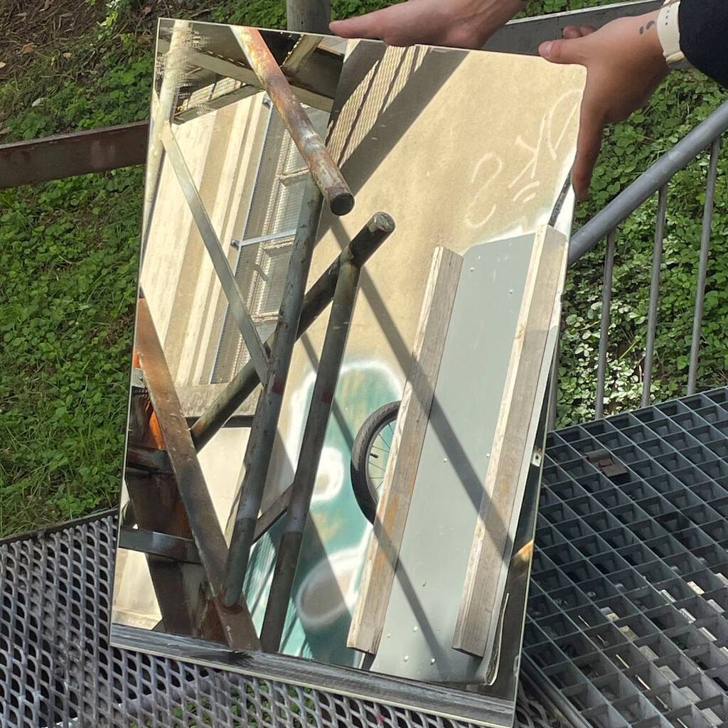 Miroir sans cadre
