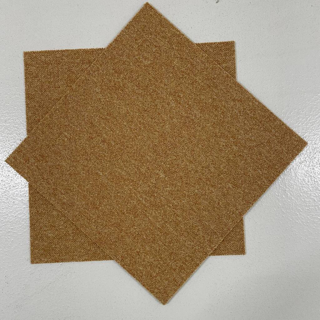 Dalle de moquette, NEUF, de la marque DESSO