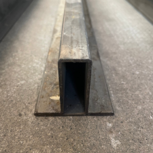 Acier tube à ailette T: 6m