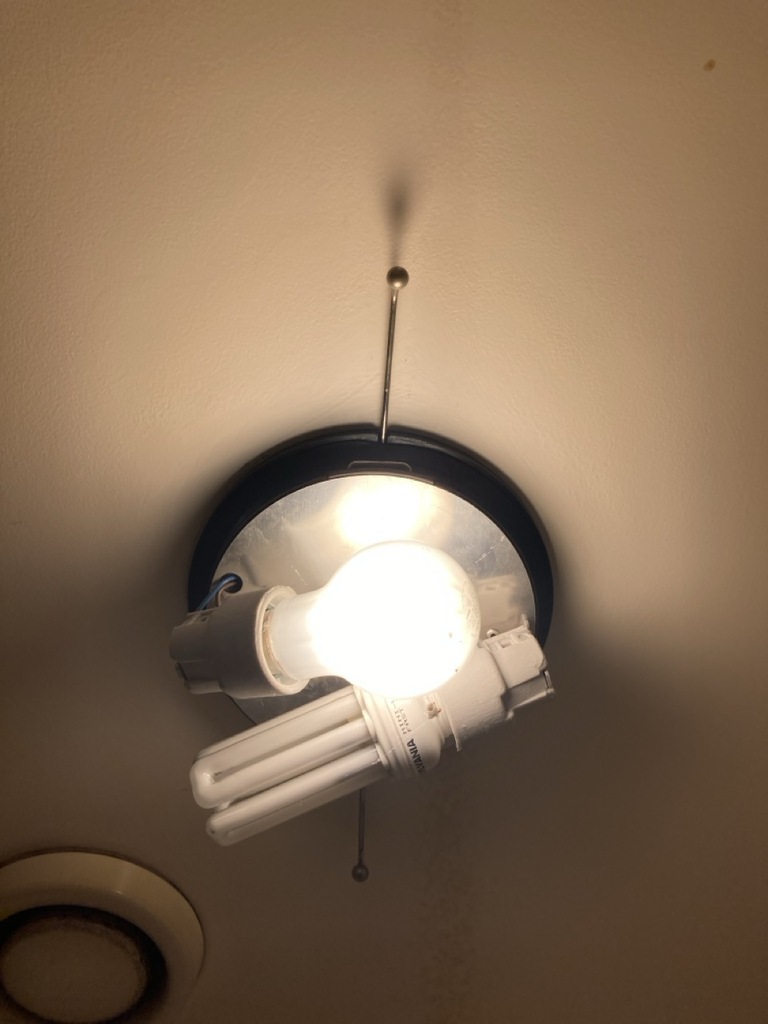 Luminaire demi-sphérique verre – Image 2