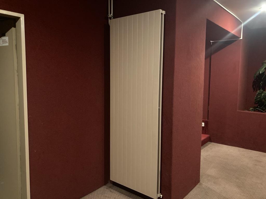 Radiateur plat acier