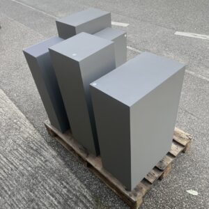 Socle d'exposition Gris Castor 40x25x90