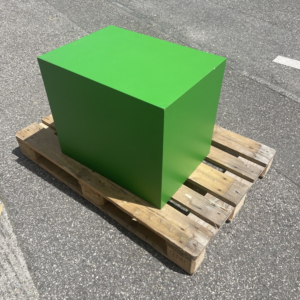 Socle d'exposition vert émeraude 53 x 53 x 45