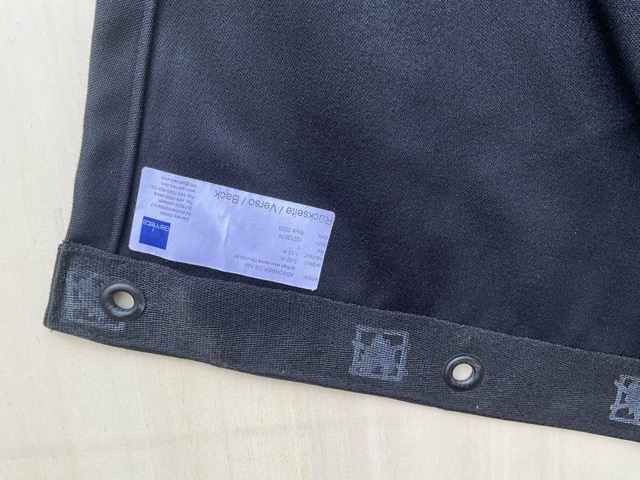 Rideaux noir inifugé lesté GERRIETS 2m x 1.1m (Etat neuf) – Image 3