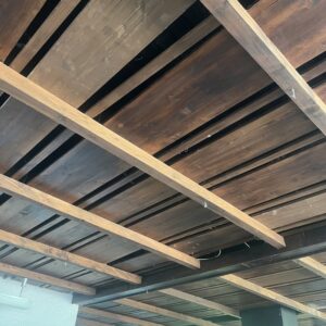 Faux plafond bois