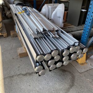 Potelets de raccordement au plafond Hager H = 2,75m