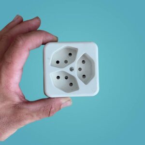 Prise en applique triple