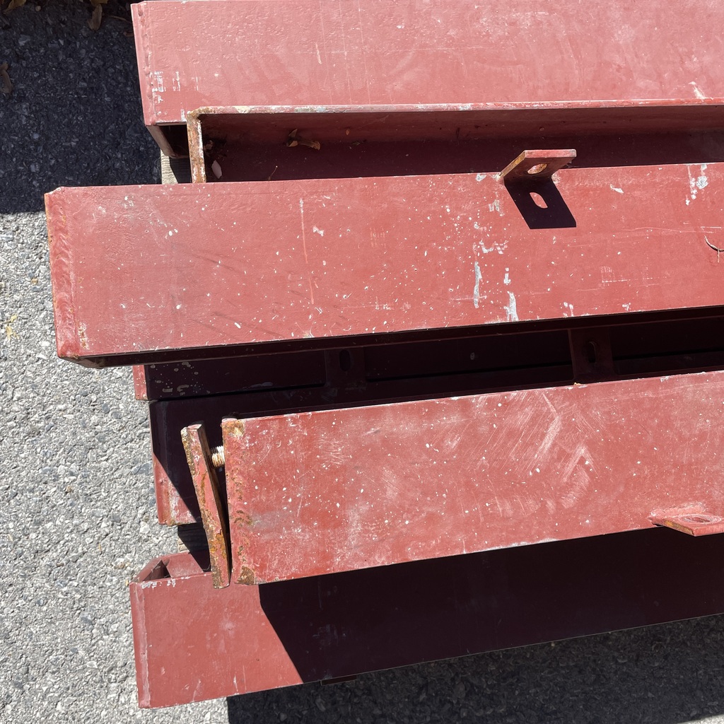 Poutrelle HEB rouge - L = 440 cm // 12 x 12 cm – Image 3