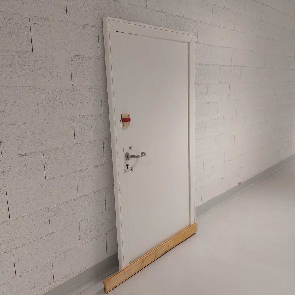 Porte avec cadre pour chantier – Image 2