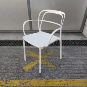 Fauteuil empilable Perdro Intrigo