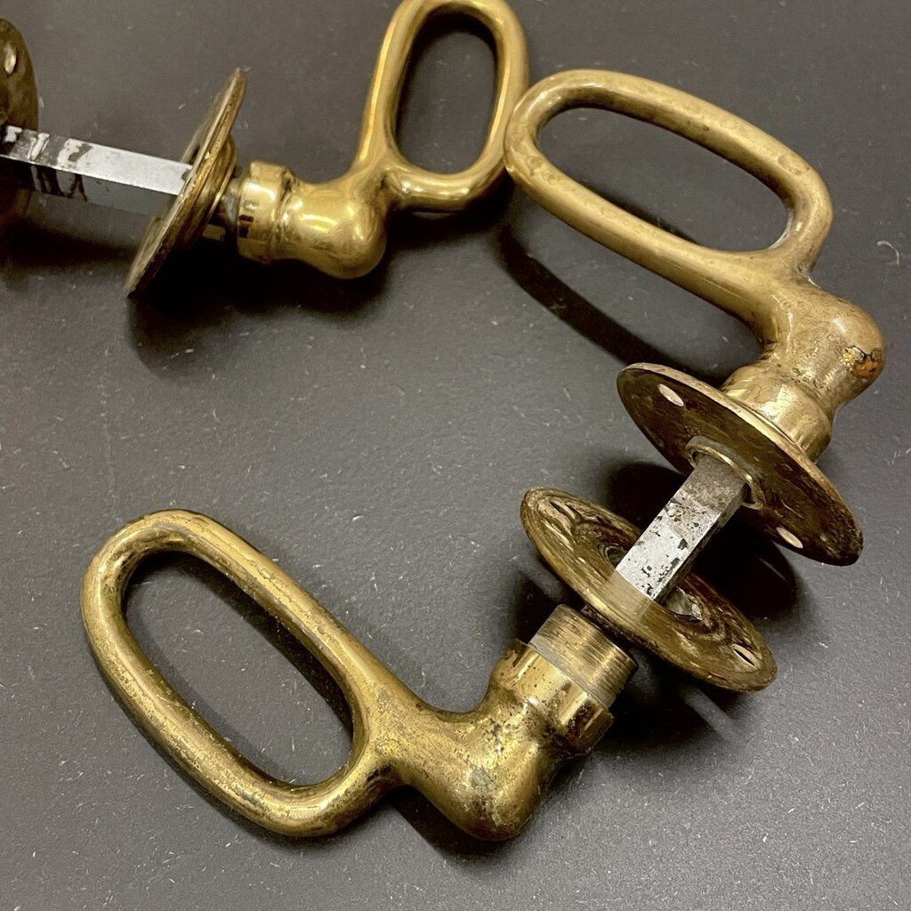 Poignée de porte Genève en laiton - Paire – Image 2